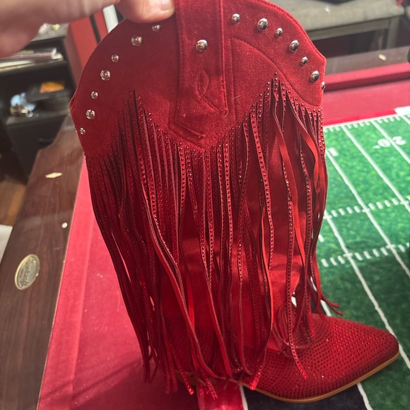 Red Fringe Western Boots - Picture 2 of 2